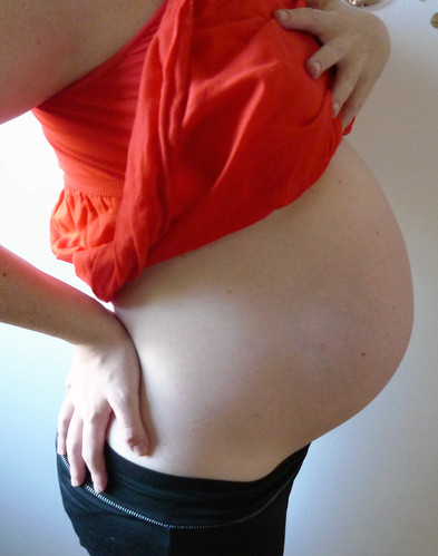 pregnant belly 9 months