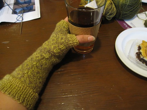 Endpaper Mitts