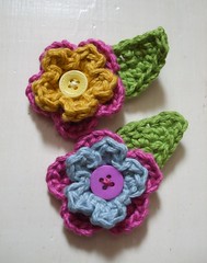Bright flower brooches/corsages