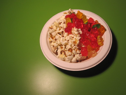 Snack in the bistro (free) - popcorn and gummy bears