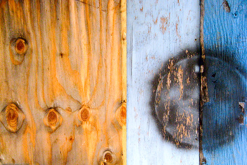 Mixed Media on Recycled Wood / 20090930.SD850IS.3327.P1.L1.C23 / SML (by See-ming Lee 李思明 SML)