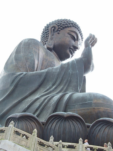 HongKong Thiên Đàn Đại Phật (From: Chinese Net) by you.