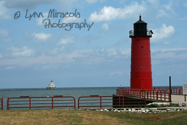 Milwaukee Pierhead/Breakwater Lighthouses