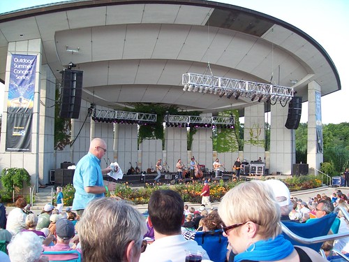 Green Sky Bluegrass opens for Earl Scruggs in Grand Rapids, MI