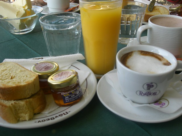 breakfast at makrinitsa pelion
