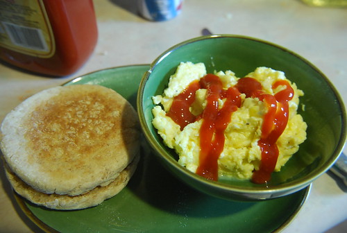 Scrambled eggs with English muffin