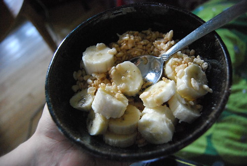 Rice Crispies with almond milk and banana