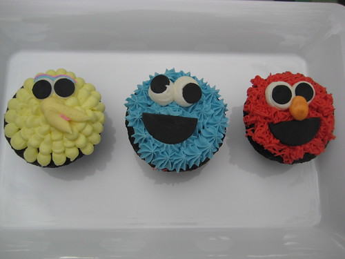 Sesame Street cupcakes by kristin_a (Meringue Bake Shop)