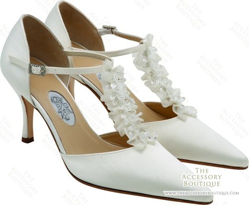 Wedding shoes from Rhapsody by Diane Hassall.