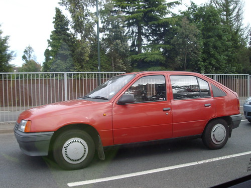 Vauxhall Astra 3 Door. 1985 Vauxhall Astra 5 door Red