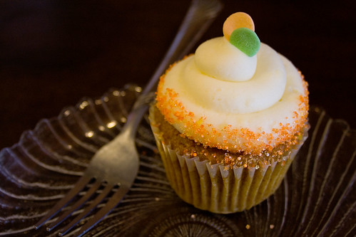 Indulge Cupcakes, Photos and Writeup by Roxanne Cooke
