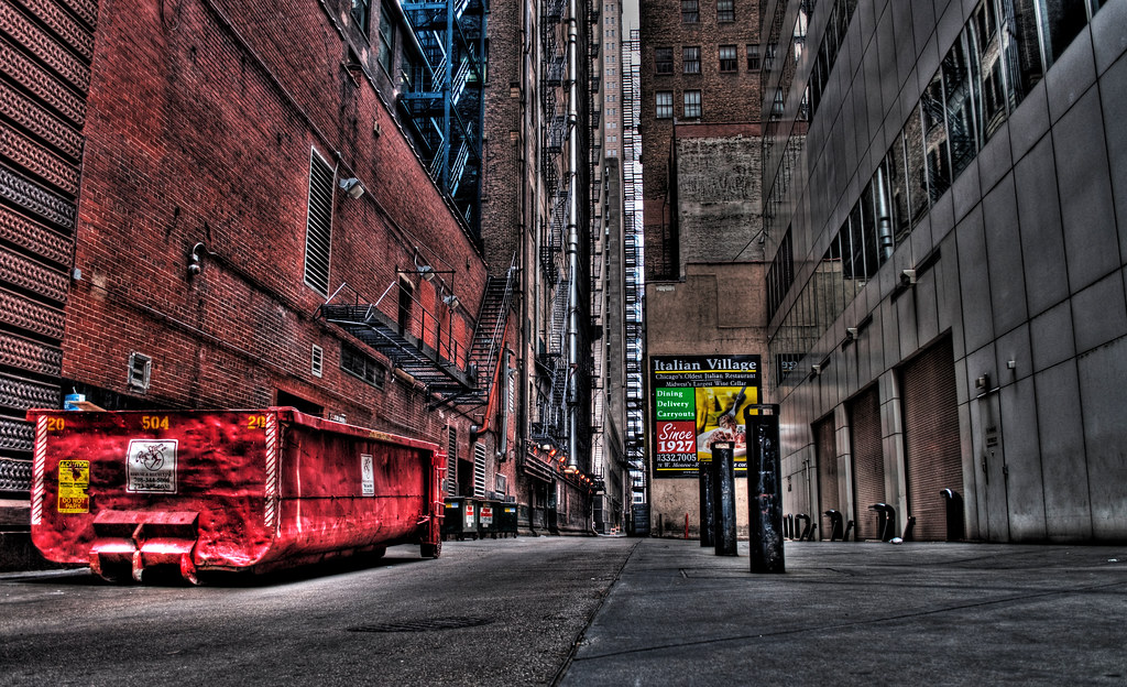 One of Chicago's alleys.