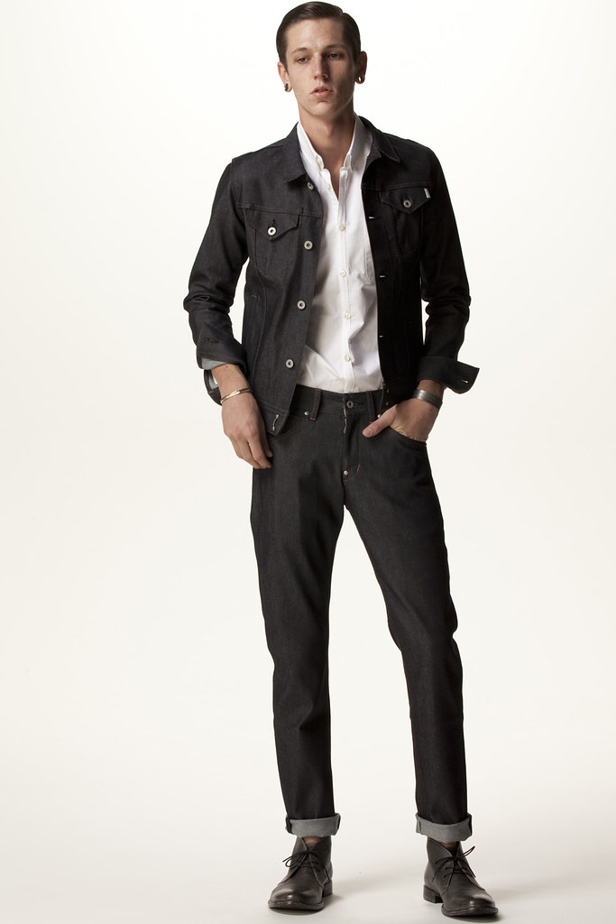FACTOTUM HOMME 2011 SS 006_Tommy Cox