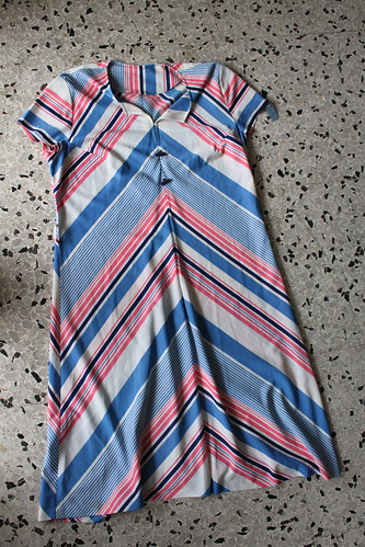 vintage candy striped dress $8