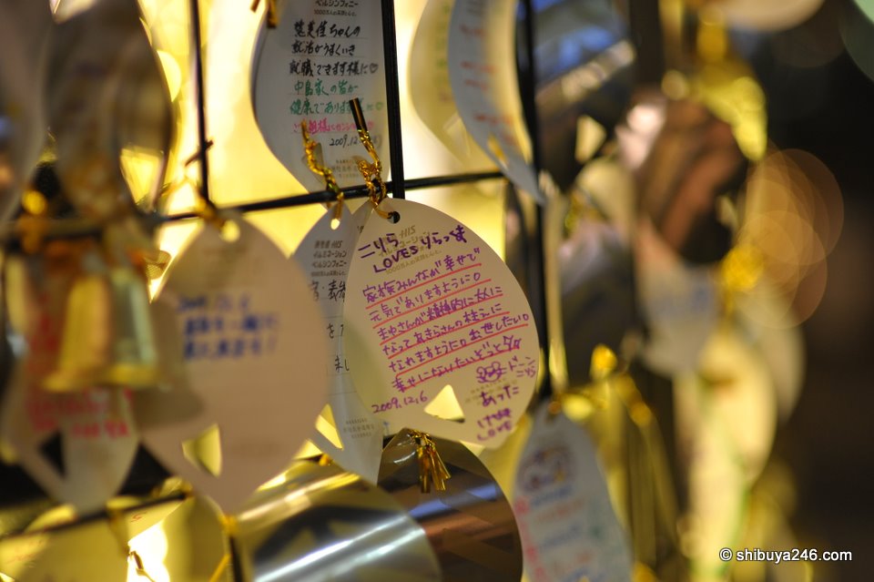 People were leaving christmas messages on a tree outside the main Omotesando Hills complex.