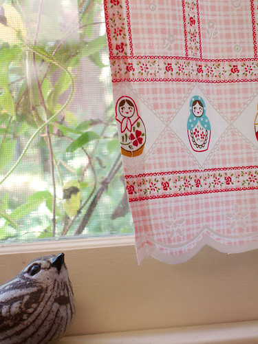 Kitchen Cafe Curtains: Detail w/bird