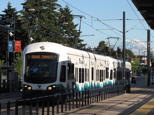 A northbound train pulling in to the Columbia City light rail station