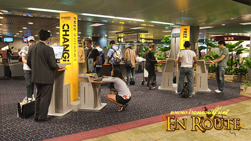 Singapore Changi Airport Terminal 2 Internet Kiosks