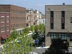 the commercial district (courtesy of Dover Kohl & Partners)