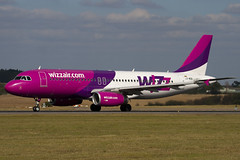 LZ-WZB - Wizzair - Airbus A320-232 (A320) - Luton - 090925 - Steven Gray - IMG_9680