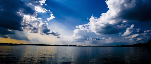 フリー画像|自然風景|湖の風景|雲の風景|太陽光線|フリー素材|