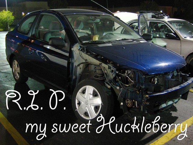 2005 blue car echo toyota damage wreck huckleberry