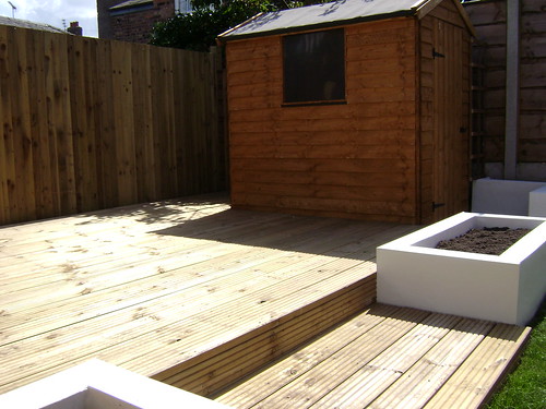 Macclesfield Decking and Paving  Image 14