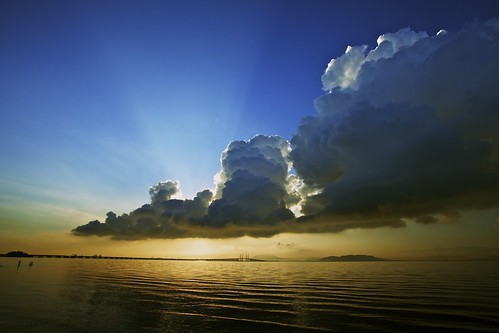  フリー写真素材, 自然・風景, 空, 雲, 朝日・朝焼け・日の出, 海, マレーシア,  