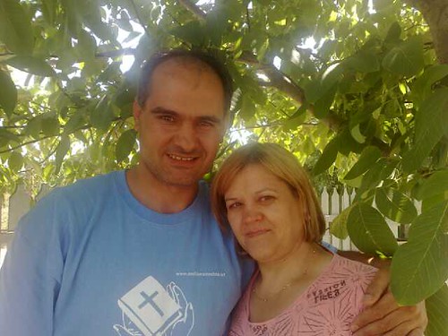 Vasile Filat si sora lui Lidia Parau in ziua pocaintei ei