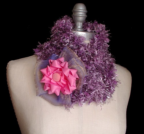 neck warmer with brooch closure