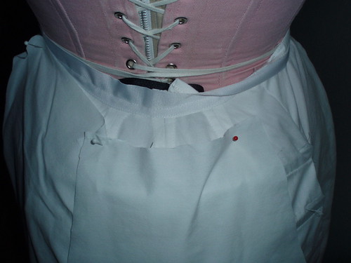Bustle Petticoat Using Gores