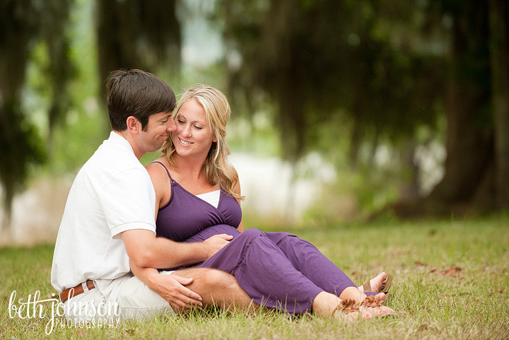 couple maternity session in southwood