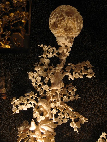 Ivory sculpture1