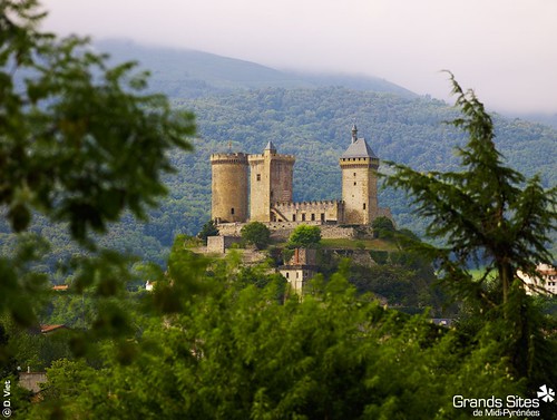 Foix, the end of the Cathar Trail from Languedoc-Roussillon to the Midi-Pyrénées. Photo: Tourisme Midi-Pyrénées