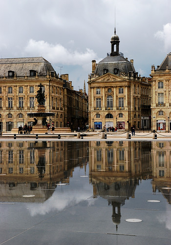 Bordeaux Reflection