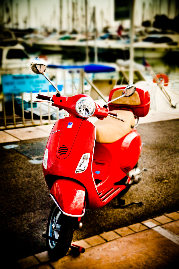 Vespa in Cannes