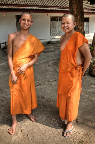 Douang Chan and Bhun Khung