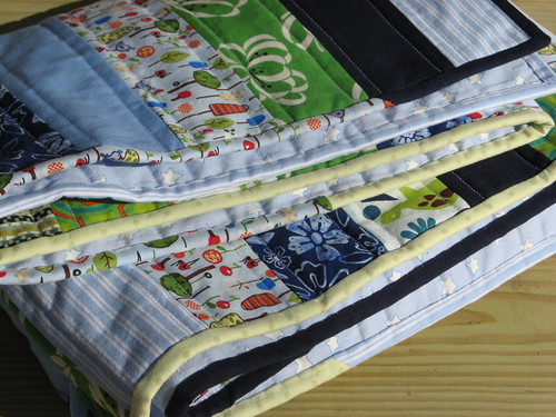 Playing with the Boys Quilt- Detail shot of binding