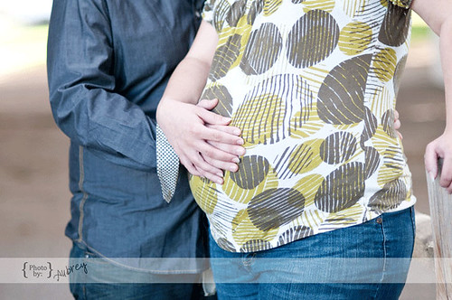 Amy-and-shane-maternity-8web