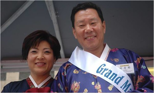 KAAGNY President Yonghwa Ha and his wife Keumsook Ha.