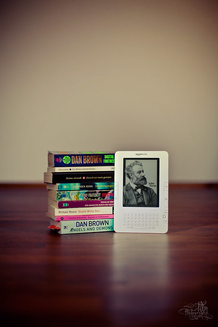 Kindle the new way of reading by t0m_ka