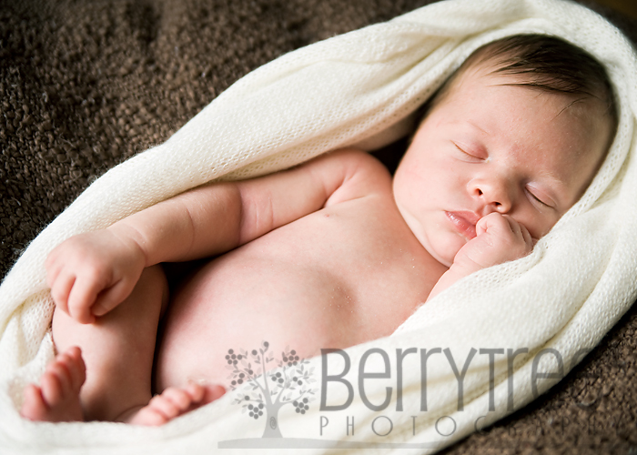 3868948356 68acc6649a o Friday's child is loving and giving   BerryTree Photography : Roswell GA, Newborn Photographer
