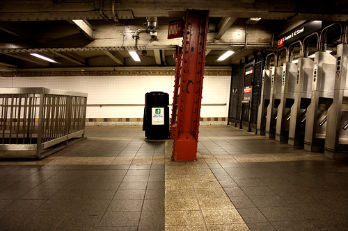 optical illusion subway station new york