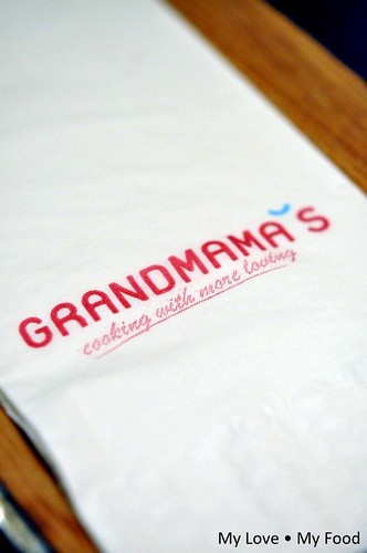 2009_12_24 Grandmama's 001a