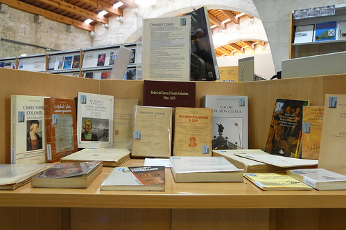 Exposició de la donació de llibres del Centre d'Estudis Colombins