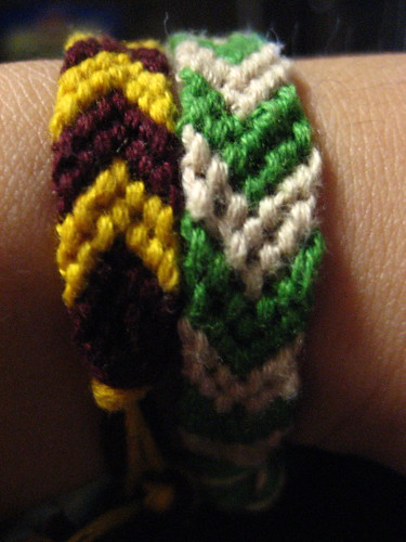 how to make friendship bracelets. Learned how to make these cute