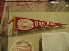 Oak Ridge atomic pennant