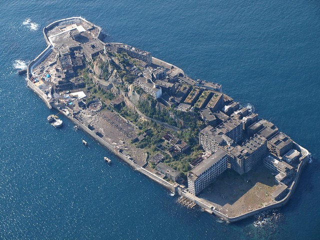 軍艦島 (Battleship Island) 2008