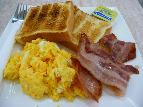 bacon_ scrambled_ toast