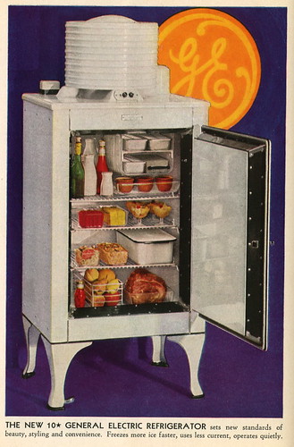 The New Art cookbook, 1934: Monitor Top fridge